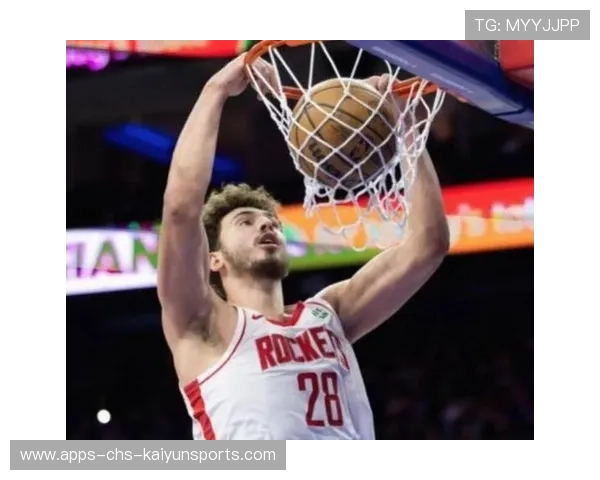 职业篮球运动员通过力量训练提升背身单打效率（320 ）